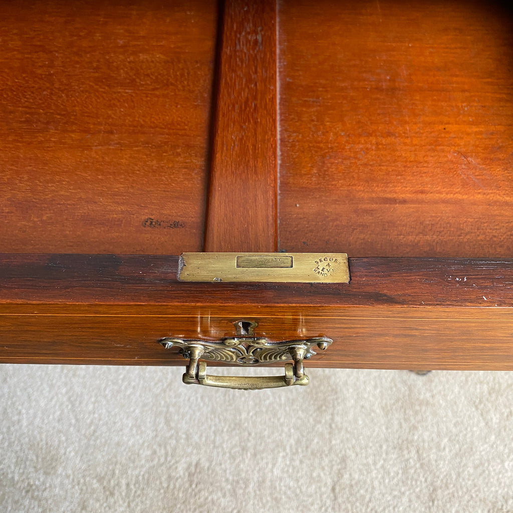 An Exquisite High Quality Edwardian Desk Retailed by T.Wallis, Holborn Circa 1896-1941-Antique Fine Furniture > Writing Desk-Thomas Wallis & Co-Lowfields Barn Antiques