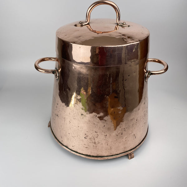 https://lowfieldsbarnantiques.com/cdn/shop/products/19th-Century-Copper-Country-House-Ash-Pan-Copper-Coal-Bucket-Decorative-Antiques-2_600x600.jpg?v=1635787484