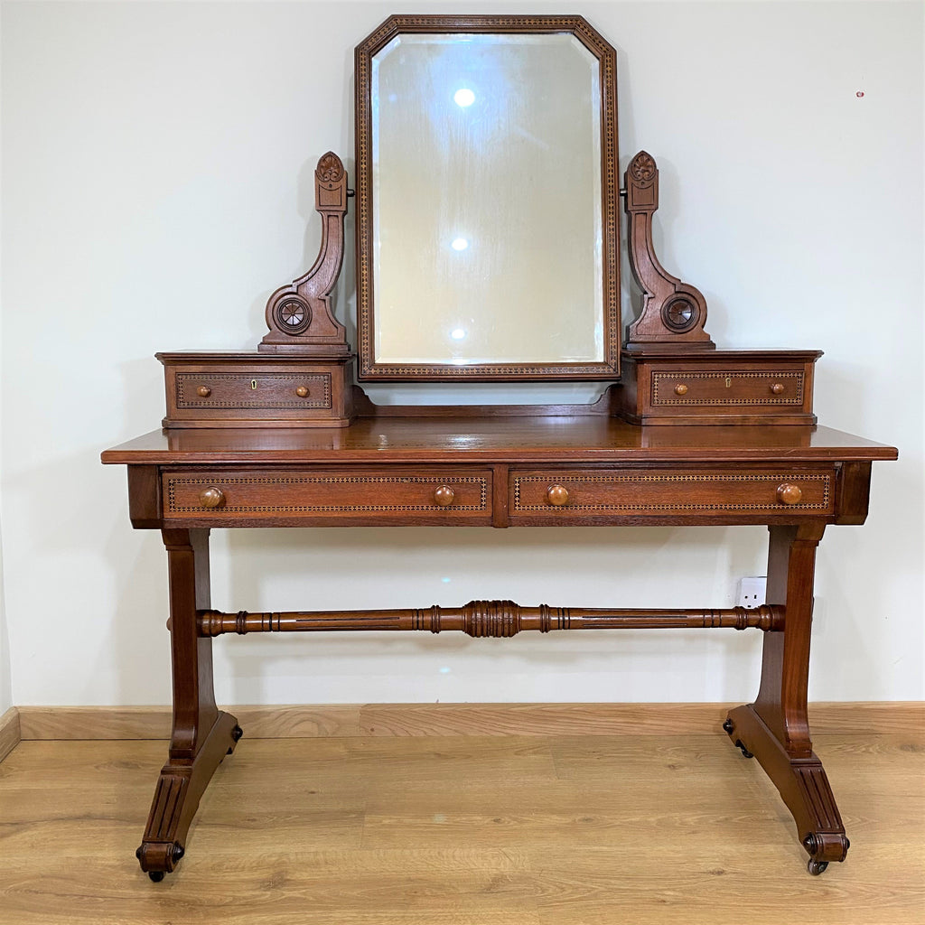 Exhibition Quality Walnut Dressing Table by Lamb of Manchester-Antique Furniture > Dressing Tables-James Lamb of Manchester-Lowfields Barn Antiques