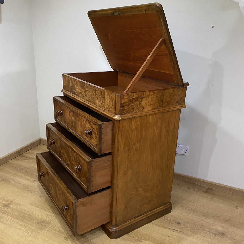 Fine Burr Walnut Chest of Drawers by James Lamb of Manchester-Antique Furniture > Chest of Drawer-James Lamb of Manchester-Lowfields Barn Antiques