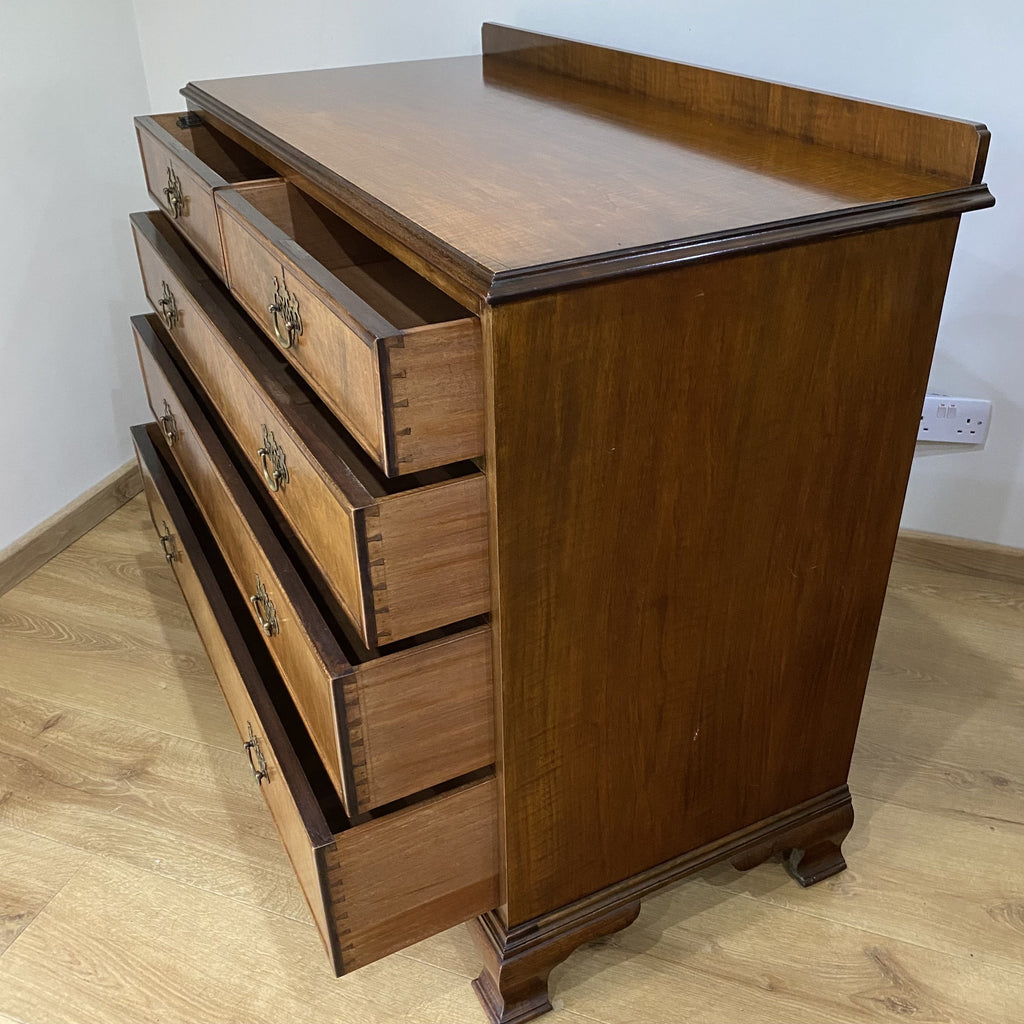 Fine Burr Walnut Chest of Drawers by Waring and Gillows Lancaster-Antique Furniture > Chest of Drawer-Waring and Gillows Lancaster-Lowfields Barn Antiques