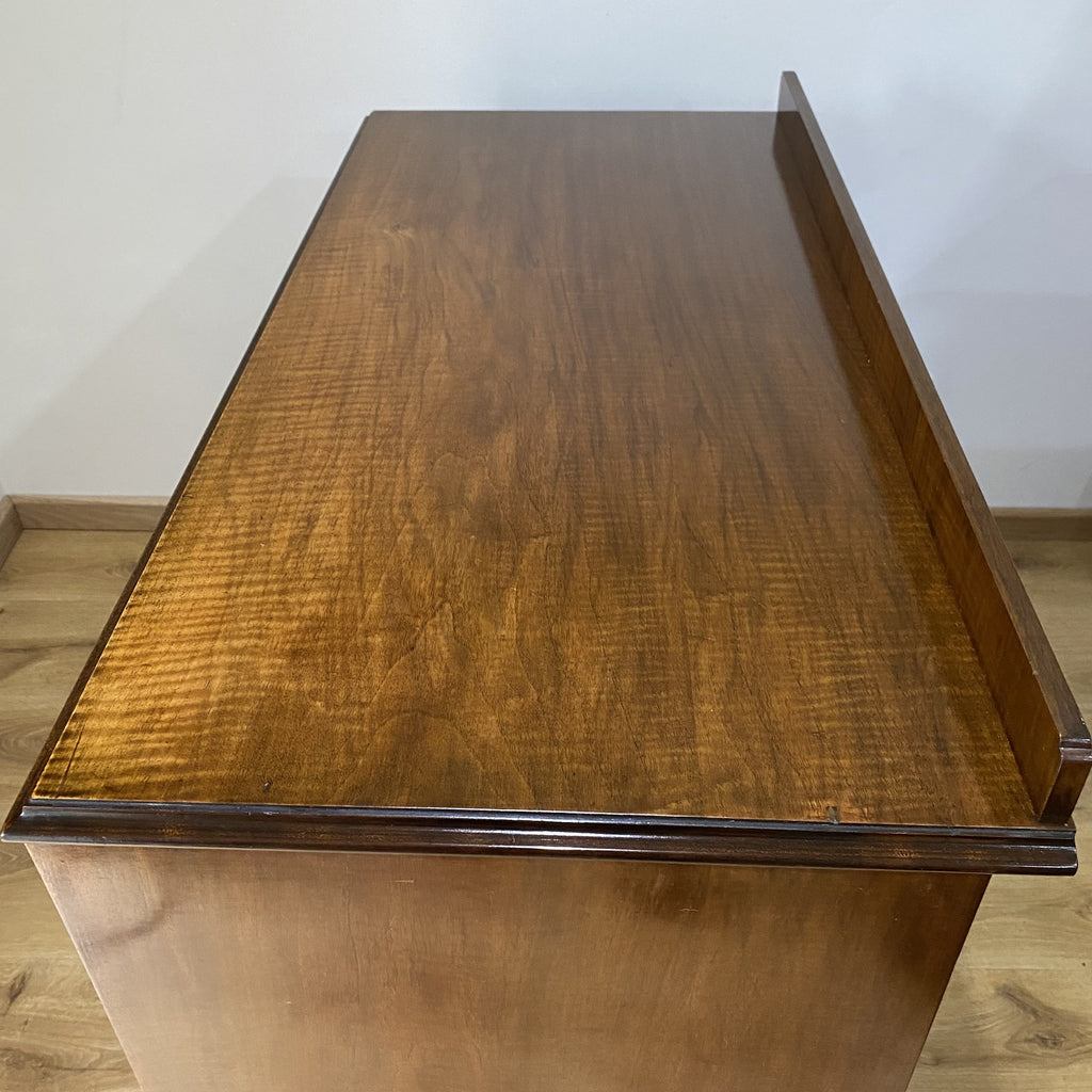 Fine Burr Walnut Chest of Drawers by Waring and Gillows Lancaster-Antique Furniture > Chest of Drawer-Waring and Gillows Lancaster-Lowfields Barn Antiques